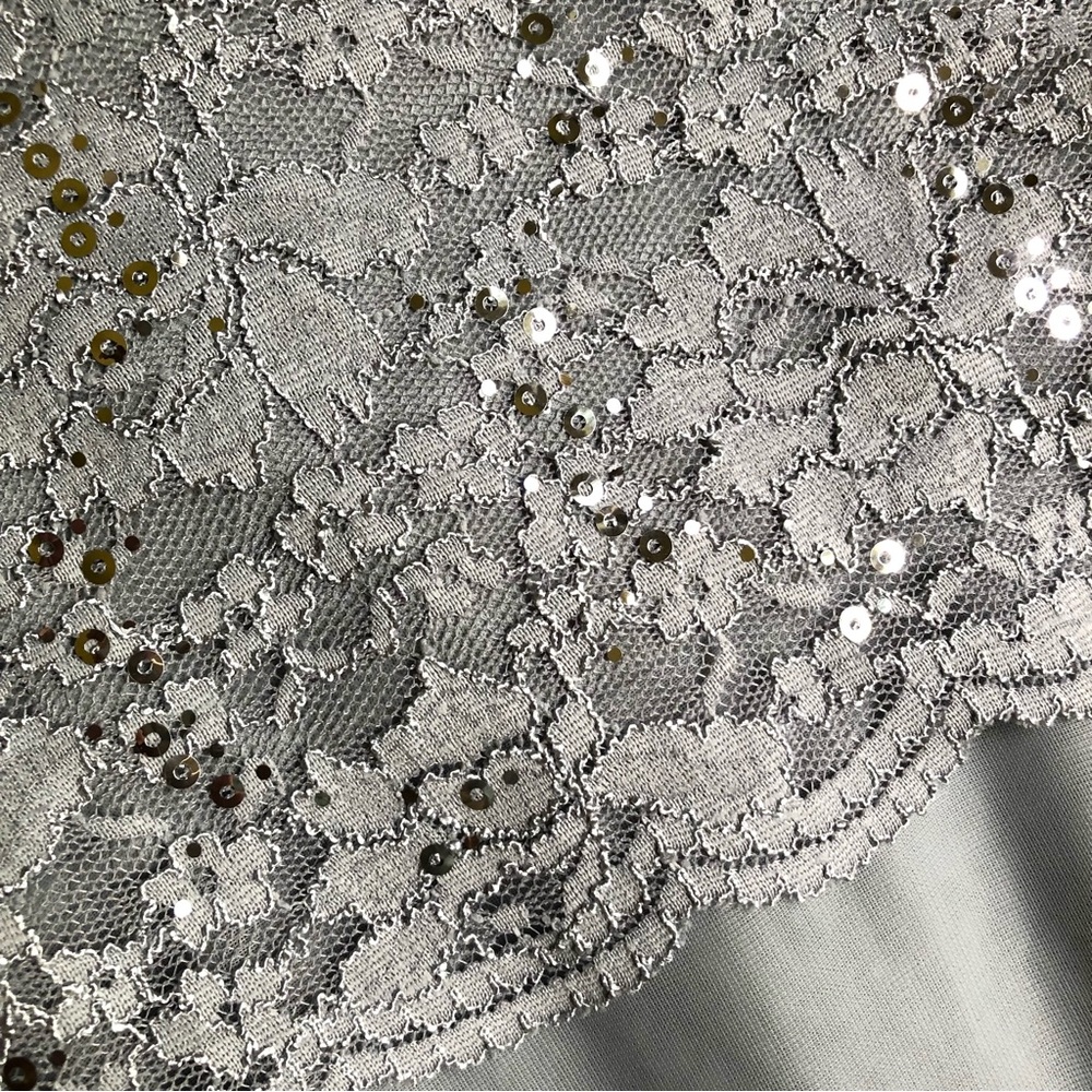 CACHET GOWN - Picture 7 of 7